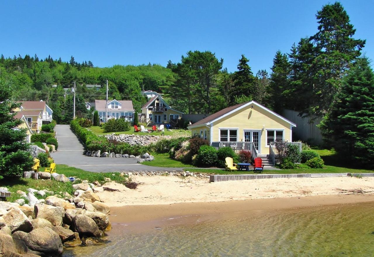Larinda'S Landing Oceanfront Cottages Halifax Dış mekan fotoğraf