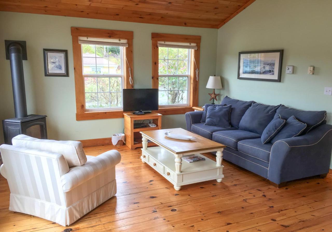 Larinda'S Landing Oceanfront Cottages Halifax Dış mekan fotoğraf