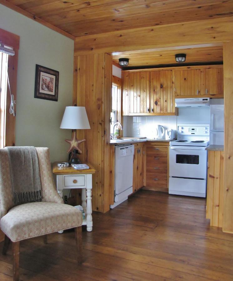 Larinda'S Landing Oceanfront Cottages Halifax Dış mekan fotoğraf