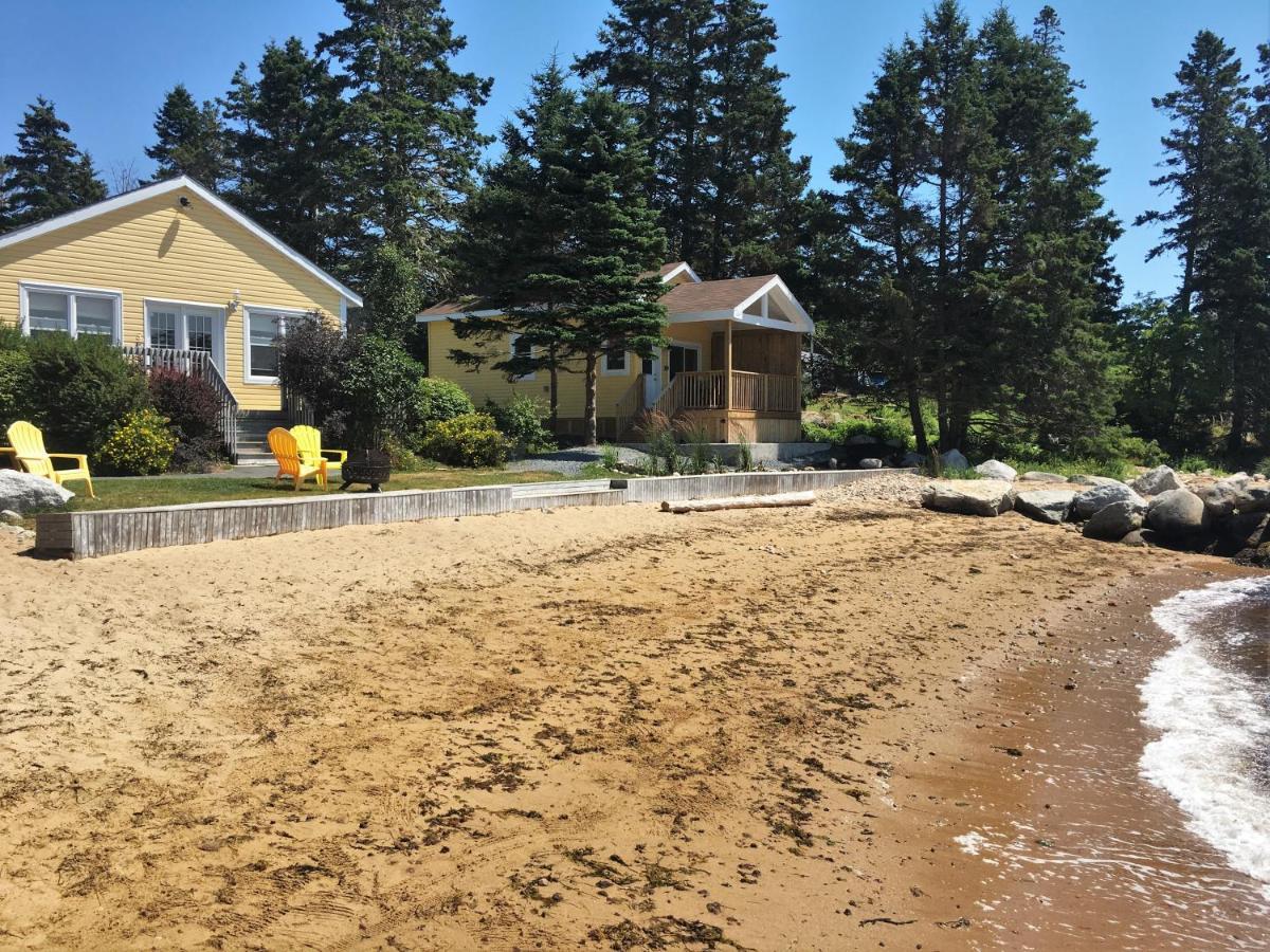 Larinda'S Landing Oceanfront Cottages Halifax Dış mekan fotoğraf