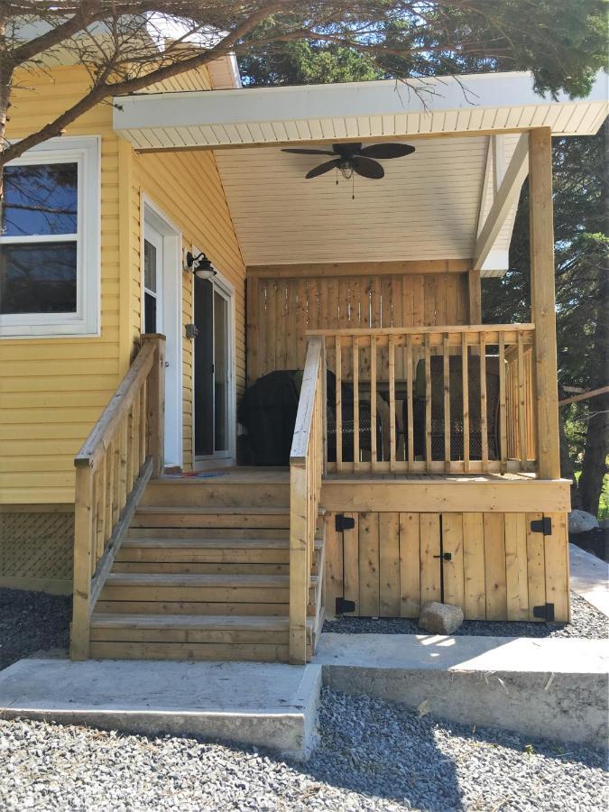Larinda'S Landing Oceanfront Cottages Halifax Dış mekan fotoğraf
